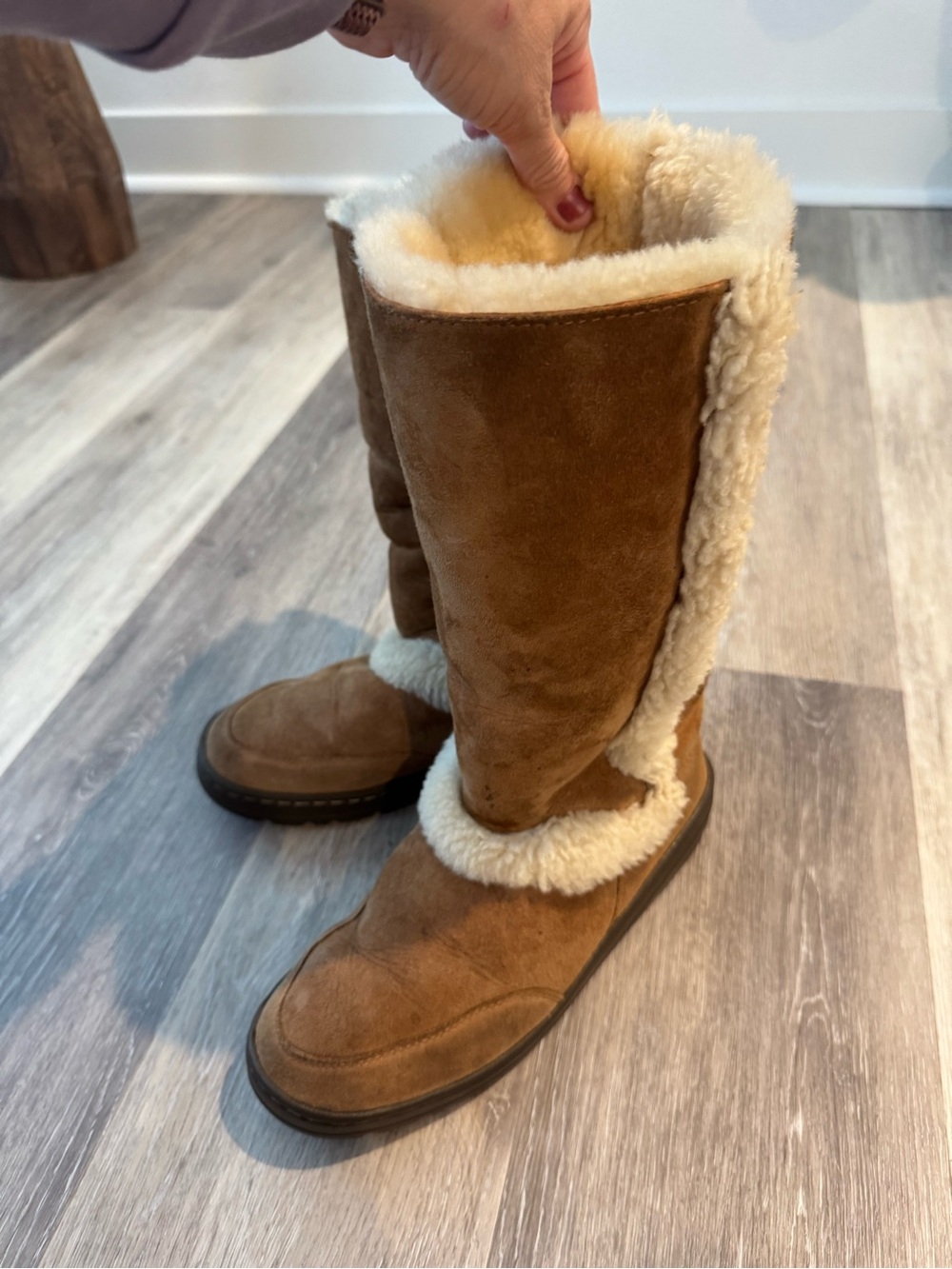 UGG Women's Sundance II Revival shearling boots in chestnut - Picture 11 of 11